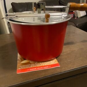 Popcorn pot